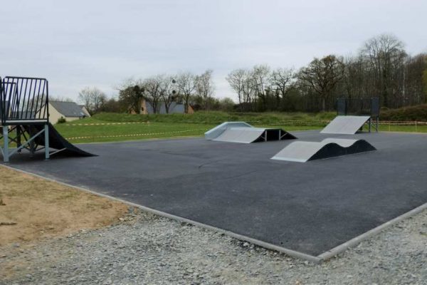 Installation d’un skate park à Entrammes (53260)